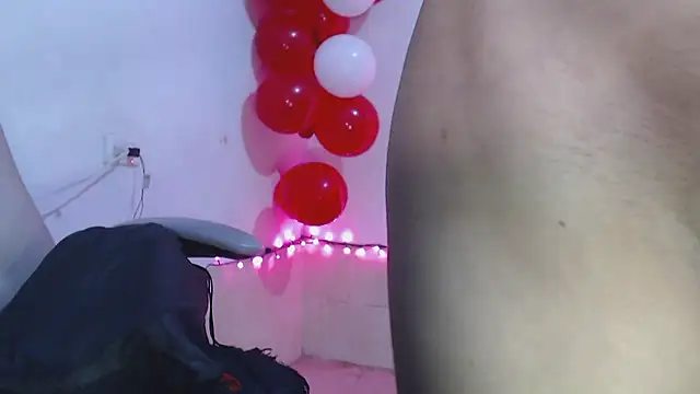 toxxxic cams online show from January 15, 2026, 6:29 am