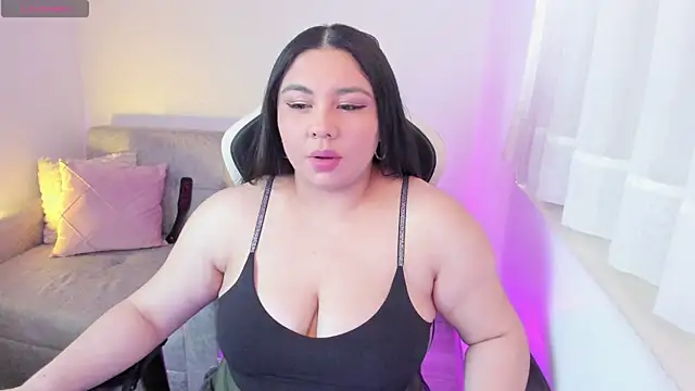 ambar-wells online show from October 17, 2025, 4:20 pm