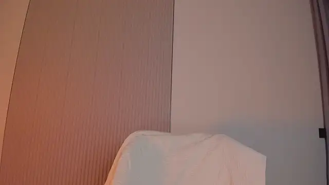 kawaii mia online show from March 20, 2026, 2:22 pm