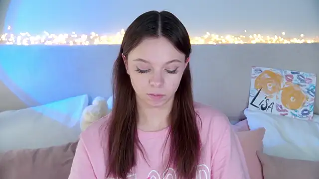 ElisabethDavis online show from January 18, 2025, 11:55 pm