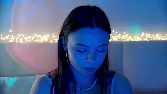 ElisabethDavis online show from January 28, 2025, 10:12 pm