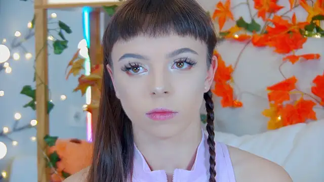 ElisabethDavis online show from October 6, 2025, 3:09 pm