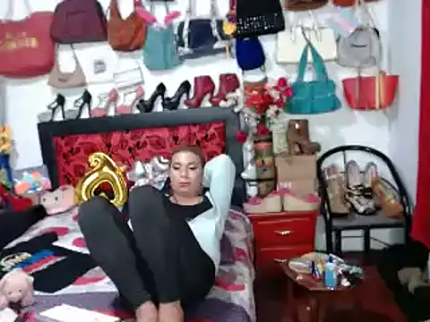 Xiaraa26 online show from March 17, 2025, 10:28 pm