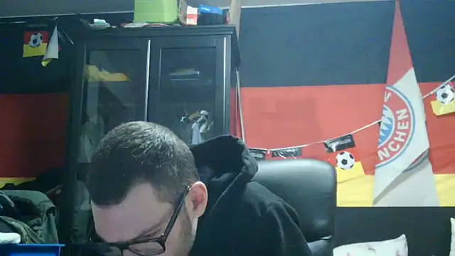 Die-geile-Sau online show from February 16, 2026, 7:43 pm