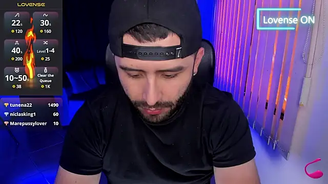 jhon bear03 online show from February 11, 2025, 5:18 pm