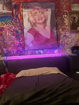 Snapshot of BarryKingsman chatting on March 22, 2025, 5:17 am BarryKingsman online show from March 22, 2025, 5:17 am