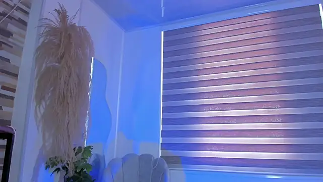 Vanesa novvoa online show from February 4, 2025, 6:06 pm