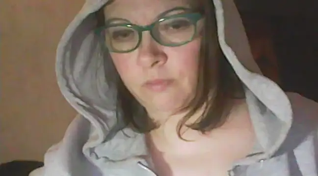 Snapshot of deluxpussy chatting on February 9, 2025, 12:06 am deluxpussy online show from February 9, 2025, 12:06 am