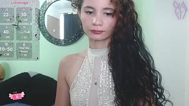 Sofia Franco  online show from December 4, 2024, 7:12 pm