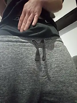 Snapshot of geiler89 chatting on December 2, 2025, 9:36 am geiler89 online show from December 2, 2025, 9:36 am