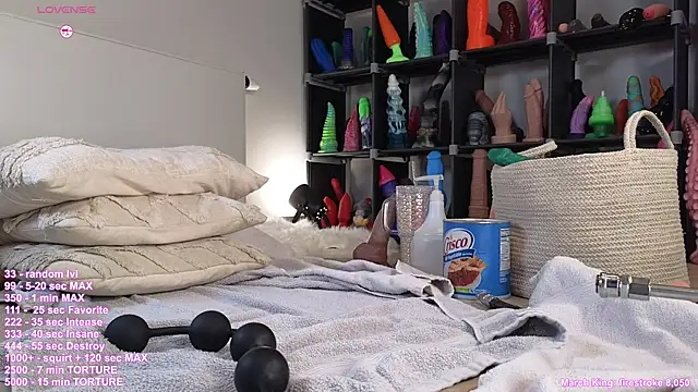 hayleex x online show from March 5, 2025, 6:01 pm