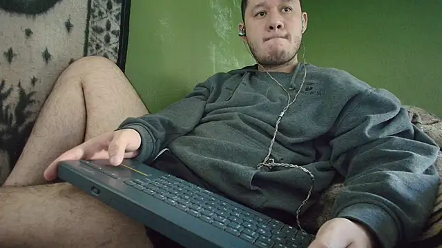 sweet cock28 online show from October 25, 2025, 3:29 pm