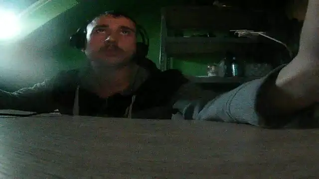 capoloveu online show from March 1, 2025, 4:11 pm