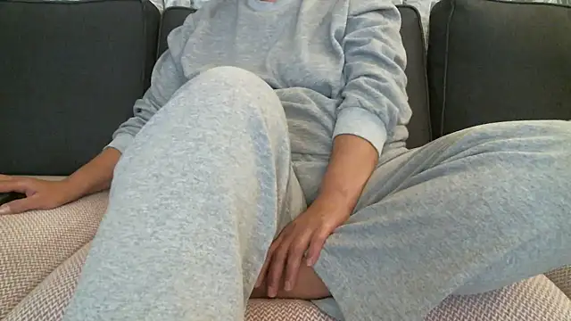 mysteriouscouple001 online show from November 26, 2025, 8:32 pm