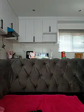 Yung-Missy online show from February 2, 2026, 10:47 am