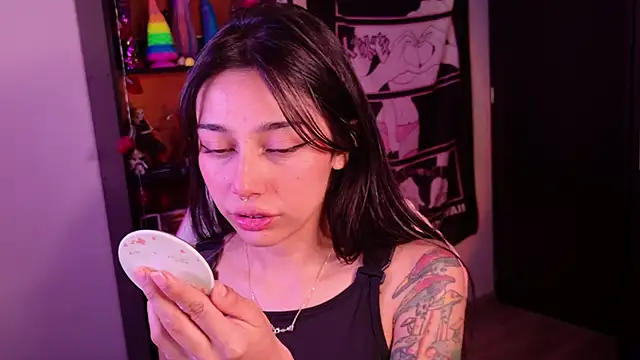 amber yull online show from June 12, 2026, 2:38 pm