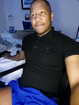 Snapshot of _MAC24k chatting on February 14, 2026, 8:16 pm MAC24k online show from February 14, 2026, 8:16 pm