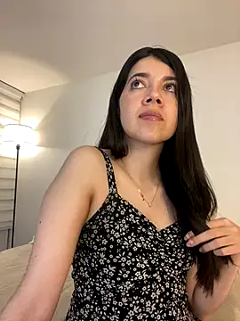 Snapshot of saori_10 chatting on January 7, 2026, 4:37 am saori 10 online show from January 7, 2026, 4:37 am