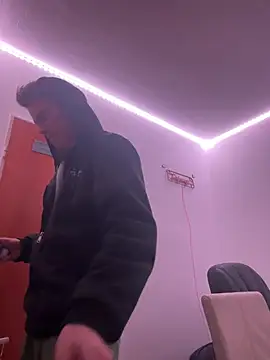 Toyjungee online show from December 18, 2024, 5:52 pm