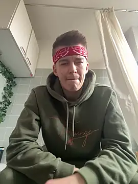 Toyjungee online show from February 20, 2025, 1:19 pm