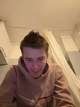 Toyjungee online show from February 1, 2026, 11:47 pm