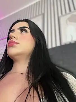 nicolette sweet  online show from March 23, 2026, 11:53 pm