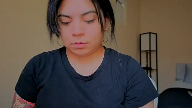 kimmiakiss22 online show from February 27, 2025, 11:48 pm