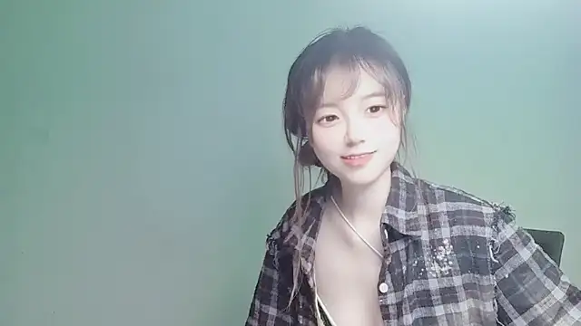 VaerySaenz online show from January 2, 2025, 6:07 am