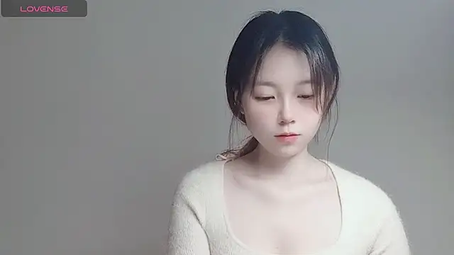 VaerySaenz online show from March 8, 2025, 5:28 am