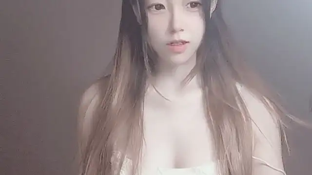 VaerySaenz online show from September 16, 2025, 1:50 am