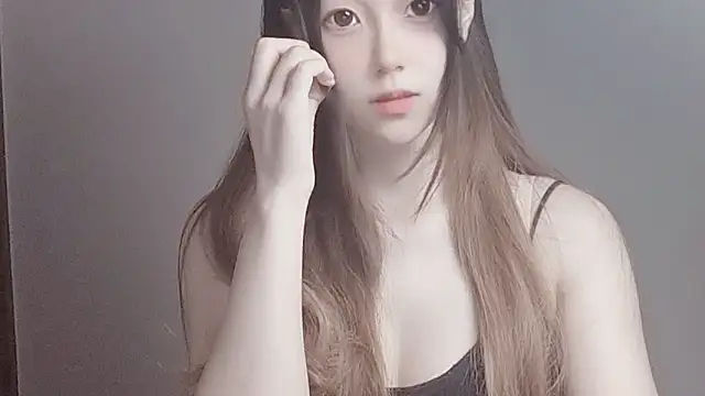 VaerySaenz online show from October 7, 2025, 3:04 am