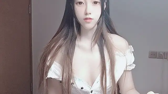 VaerySaenz online show from November 11, 2025, 2:55 am