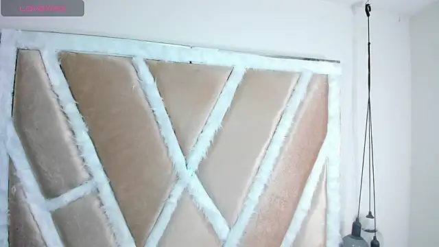 xhinata hyugax online show from November 12, 2025, 12:33 am