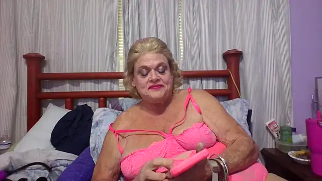 BigClitMelody online show from October 3, 2025, 9:23 pm