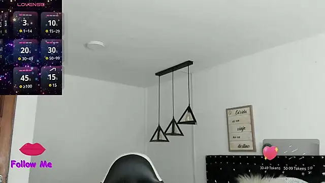 natasha logan  online show from January 28, 2025, 4:08 am