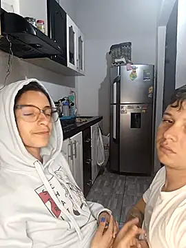 catire2323 online show from February 21, 2025, 1:00 am