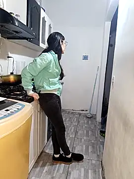 catire2323 online show from September 21, 2025, 3:19 am