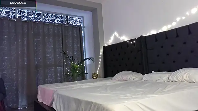 mini kunis online show from January 10, 2026, 5:26 pm