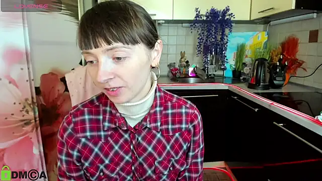 TayanaJons online show from March 2, 2026, 8:21 am