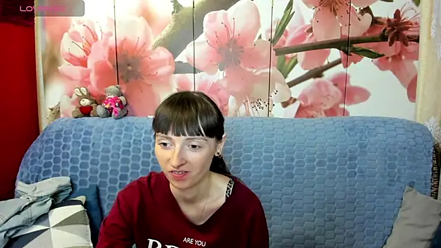 TayanaJons online show from May 15, 2026, 7:04 am