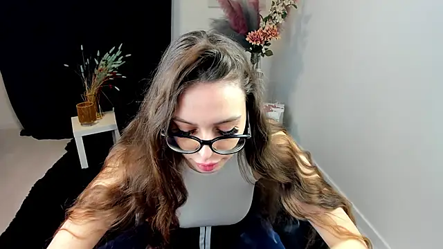 Snapshot of 18perfecttits chatting on February 17, 2026, 12:34 pm 18perfecttits online show from February 17, 2026, 12:34 pm