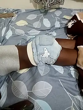 sweet vee42 online show from March 19, 2025, 6:55 pm