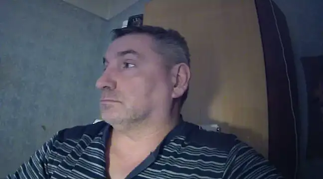 GYurmoka70 online show from January 4, 2025, 9:20 pm