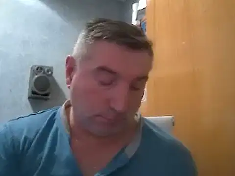 GYurmoka70 online show from January 29, 2025, 8:04 pm