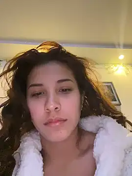 Snapshot of crystal_bunny7 chatting on December 6, 2024, 11:57 pm crystal bunny7 online show from December 6, 2024, 11:57 pm