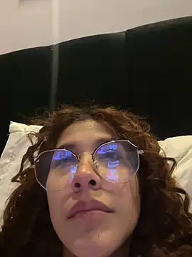 Snapshot of crystal_bunny7 chatting on February 12, 2025, 6:29 am crystal bunny7 online show from February 12, 2025, 6:29 am