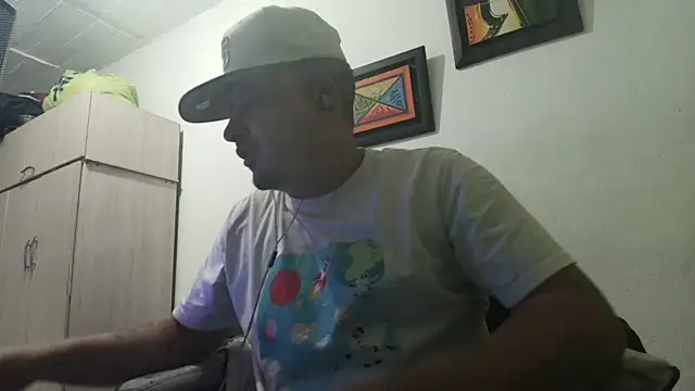 myke andrade online show from October 6, 2025, 4:10 am