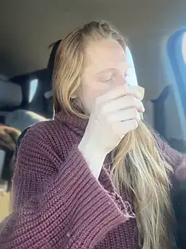 GoldenFlameGoddess online show from March 6, 2025, 10:58 pm