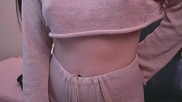 Molly Jons online show from February 3, 2026, 1:04 am