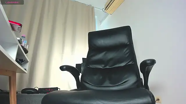 Findom guy online show from October 16, 2025, 1:23 pm